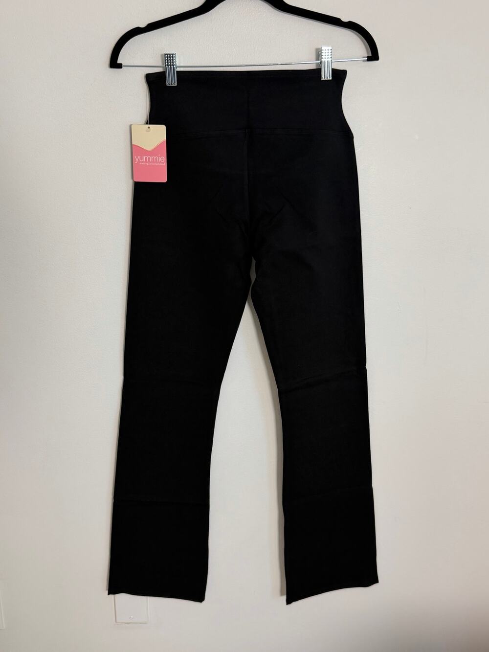 Yummie Jodi Boot leg leggings NWT size medium